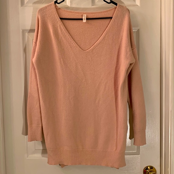 WISHLIST Soft Oversized Light Pink Sweater - Picture 3 of 10